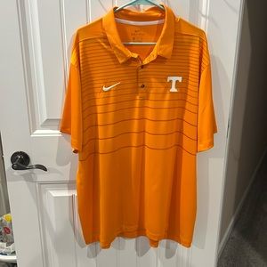 Nike dry fit size XXL university of Tennessee polo